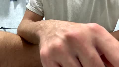 Snapshot of italianbigcock91 chatting on October 12, 2025, 6:45 am italianbigcock91 online show from October 12, 2025, 6:45 am