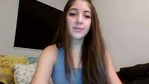 Snapshot of italiankittyx chatting on September 25, 2025, 10:02 pm ItalianKitty online show from September 25, 2025, 10:02 pm