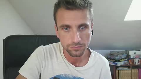 italiano116116 online show from September 9, 2025, 2:49 pm