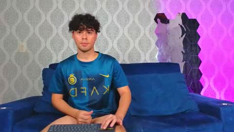 Ithan and Friends online show from February 11, 2025, 10:39 pm