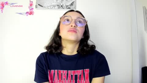 Snapshot of its__angelica_ chatting on January 28, 2025, 7:00 pm Angelica online show from January 28, 2025, 7:00 pm