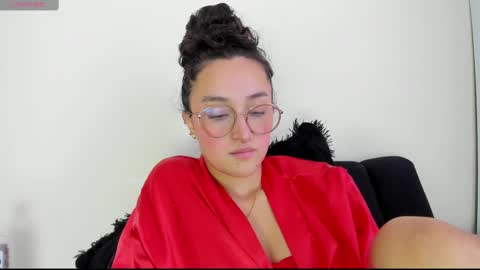 Angelica online show from October 3, 2025, 7:00 pm