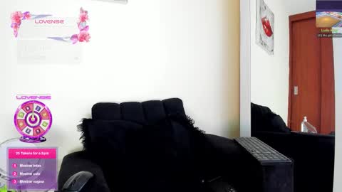 Snapshot of its__angelica_ chatting on November 29, 2025, 8:34 pm Angelica online show from November 29, 2025, 8:34 pm