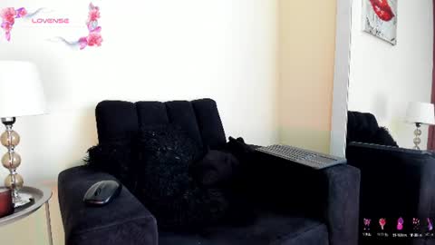 Angelica online show from June 12, 2026, 6:07 pm