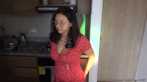 Snapshot of its_jessi chatting on November 5, 2025, 9:48 pm Jessi online show from November 5, 2025, 9:48 pm