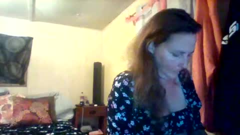 Snapshot of its_kimber chatting on October 6, 2025, 12:02 pm its kimber online show from October 6, 2025, 12:02 pm