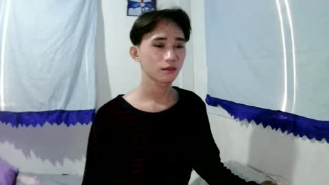 Snapshot of its_saya chatting on December 18, 2025, 5:13 am its_saya online show from December 18, 2025, 5:13 am