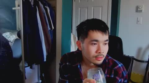 Snapshot of itsagoodboy69 chatting on March 25, 2026, 3:40 pm asiancollegebro online show from March 25, 2026, 3:40 pm