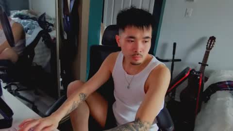 Snapshot of itsagoodboy69 chatting on April 7, 2026, 8:53 pm asiancollegebro online show from April 7, 2026, 8:53 pm