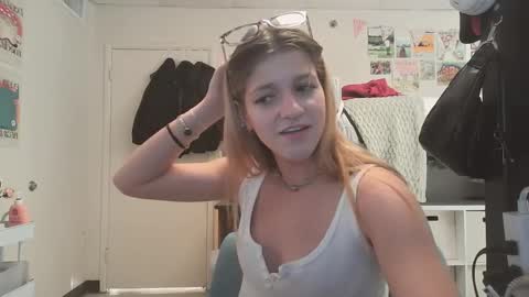 Alex Love online show from February 7, 2025, 11:13 pm