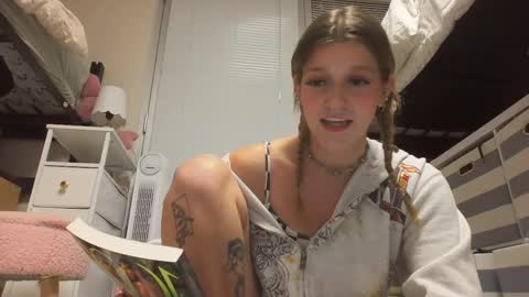 Alex Love online show from February 18, 2025, 1:21 am