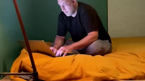 Snapshot of itsanexperiment chatting on March 2, 2026, 4:25 am itsanexperiment online show from March 2, 2026, 4:25 am