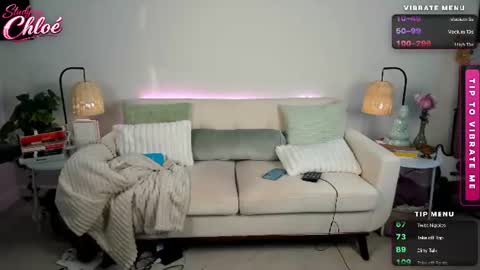 Snapshot of itschloelaurent chatting on June 13, 2026, 6:50 pm itschloelaurent online show from June 13, 2026, 6:50 pm