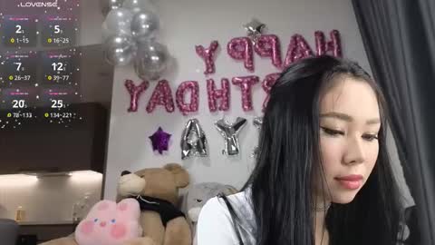 Snapshot of itsdevilcat chatting on October 16, 2025, 10:33 pm Queen Liya online show from October 16, 2025, 10:33 pm