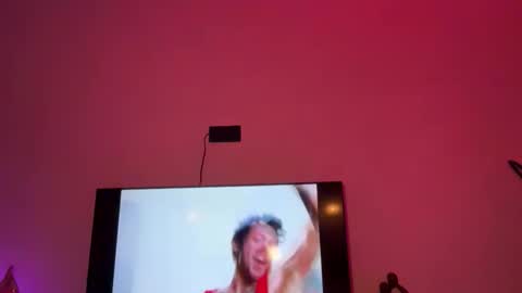 Luna online show from February 3, 2026, 2:53 am