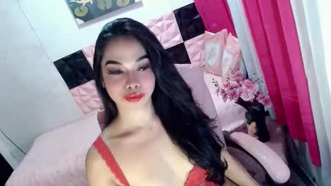 Snapshot of itsme_anastasia69 chatting on October 8, 2025, 5:38 am Anna online show from October 8, 2025, 5:38 am