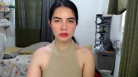 itsme_jo online show from May 25, 2026, 3:34 am