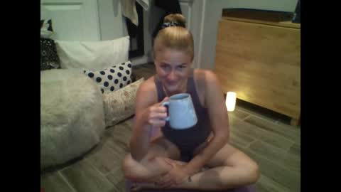 Snapshot of itsmekrissy chatting on May 17, 2026, 1:18 pm itsmekrissy online show from May 17, 2026, 1:18 pm