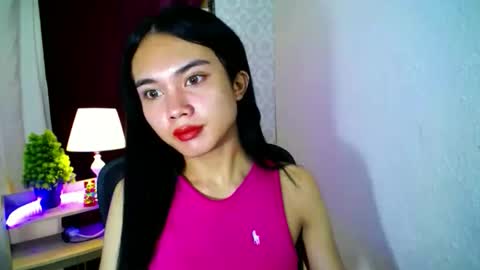 Snapshot of itsmeloveypinay chatting on September 24, 2025, 10:18 am itsmeloveypinay online show from September 24, 2025, 10:18 am