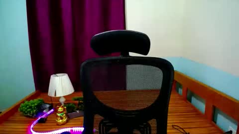 Snapshot of itsmeloveypinay chatting on November 7, 2025, 5:07 am itsmeloveypinay online show from November 7, 2025, 5:07 am