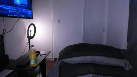 Moon online show from May 4, 2026, 6:59 pm