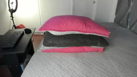 Moon online show from July 3, 2026, 7:09 pm