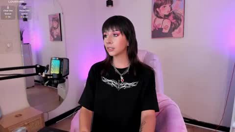 itsmroom online show from April 26, 2026, 7:22 pm
