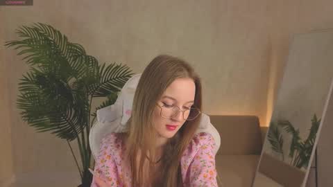 Snapshot of itsolivegarden chatting on October 22, 2025, 5:52 am itsolivegarden online show from October 22, 2025, 5:52 am