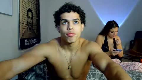 Snapshot of itstarzan chatting on September 19, 2025, 3:19 am TARZAN online show from September 19, 2025, 3:19 am