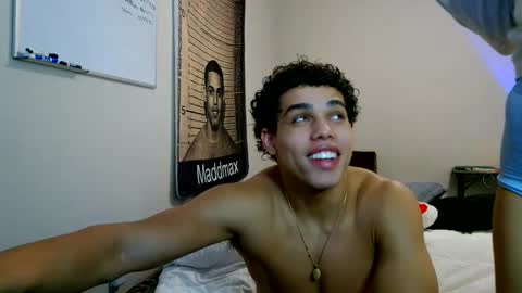 Snapshot of itstarzan chatting on October 1, 2025, 2:28 am TARZAN online show from October 1, 2025, 2:28 am