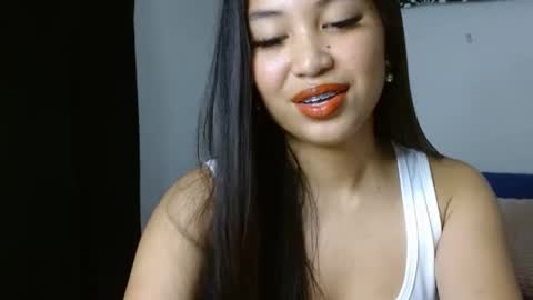 Xxcole online show from August 3, 2026, 4:44 pm