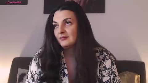 Melissa Khaan online show from February 12, 2025, 1:06 pm