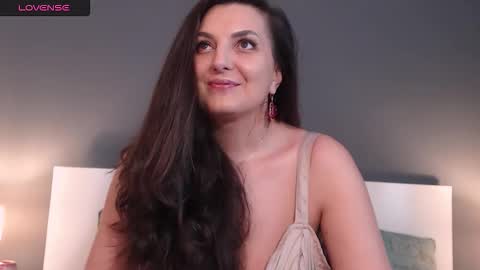 Melissa Khaan online show from November 10, 2025, 10:03 am