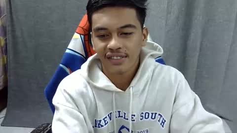 Snapshot of itzme_jhonfred chatting on May 24, 2026, 11:37 am Jhonfred online show from May 24, 2026, 11:37 am