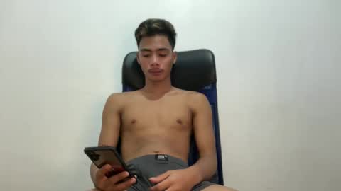 itzme_urboy online show from June 1, 2026, 3:19 am