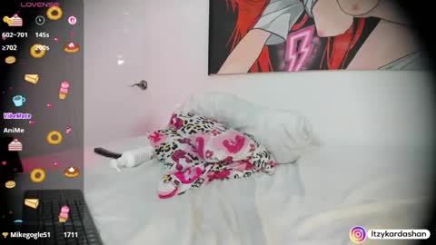 Snapshot of itzykardashan_27 chatting on May 16, 2026, 12:40 am hello i am alejandra My Favorite tips 10004003332221231007744 PVT OPEN online show from May 16, 2026, 12:40 am
