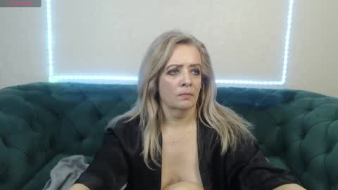 Snapshot of ivanacharm chatting on January 21, 2025, 10:41 am ivanacharm online show from January 21, 2025, 10:41 am