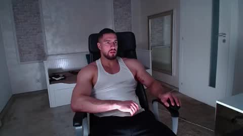 IvanHydee online show from February 25, 2026, 5:50 am