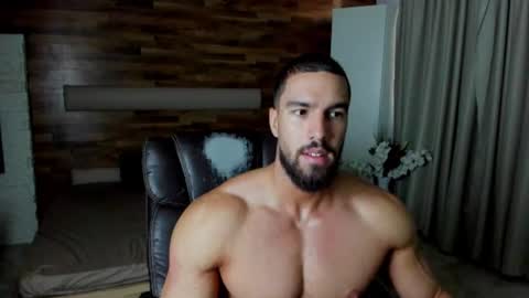 Snapshot of ivanhydee chatting on July 8, 2026, 4:17 am IvanHydee online show from July 8, 2026, 4:17 am