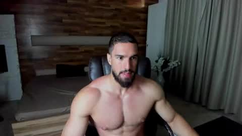 Snapshot of ivanhydee chatting on August 1, 2026, 4:34 am IvanHydee online show from August 1, 2026, 4:34 am