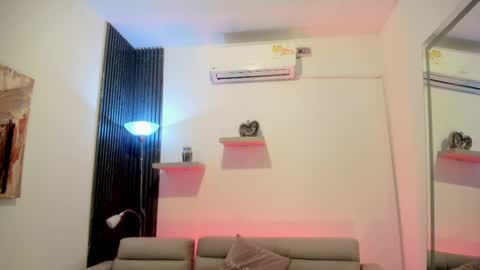 Snapshot of ivania_lua chatting on April 11, 2026, 11:03 am ivania_lua online show from April 11, 2026, 11:03 am