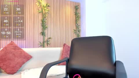 Snapshot of ivannafoxx_ chatting on June 16, 2026, 12:19 pm ivanna online show from June 16, 2026, 12:19 pm