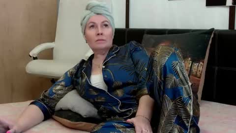 Snapshot of ivettasplash chatting on May 25, 2026, 2:17 am IrennaSplash online show from May 25, 2026, 2:17 am