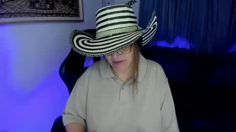 IVETTE online show from May 3, 2026, 2:06 am