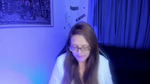 Snapshot of ivette_shaira chatting on June 1, 2026, 11:12 am IVETTE online show from June 1, 2026, 11:12 am