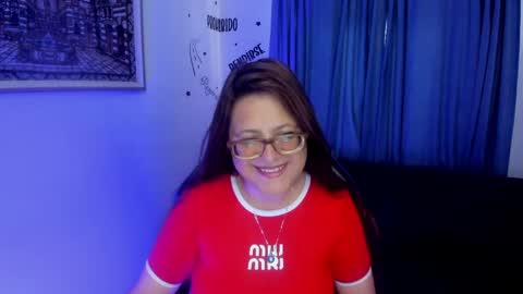 Snapshot of ivette_shaira chatting on June 8, 2026, 12:38 pm IVETTE online show from June 8, 2026, 12:38 pm