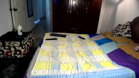 Snapshot of ivonne__hot chatting on February 7, 2025, 5:18 pm ivonne__hot online show from February 7, 2025, 5:18 pm