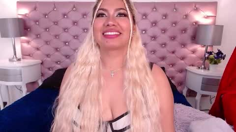 IvonnyBon online show from February 21, 2026, 4:24 am