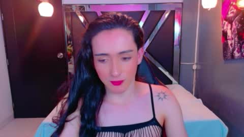 ivony giselle online show from March 25, 2026, 4:35 pm