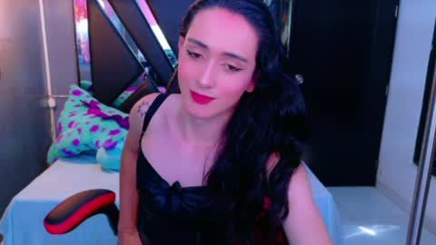 ivony giselle online show from April 1, 2026, 2:25 pm